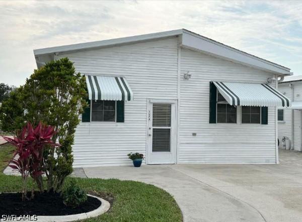 324 Imperial Wildern Blvd., Naples, FL 34114
