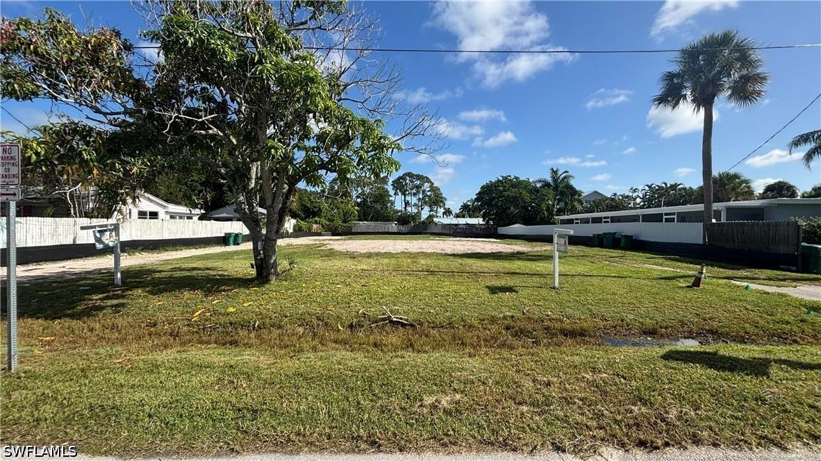 2595 Becca Ave., Naples, FL 34112