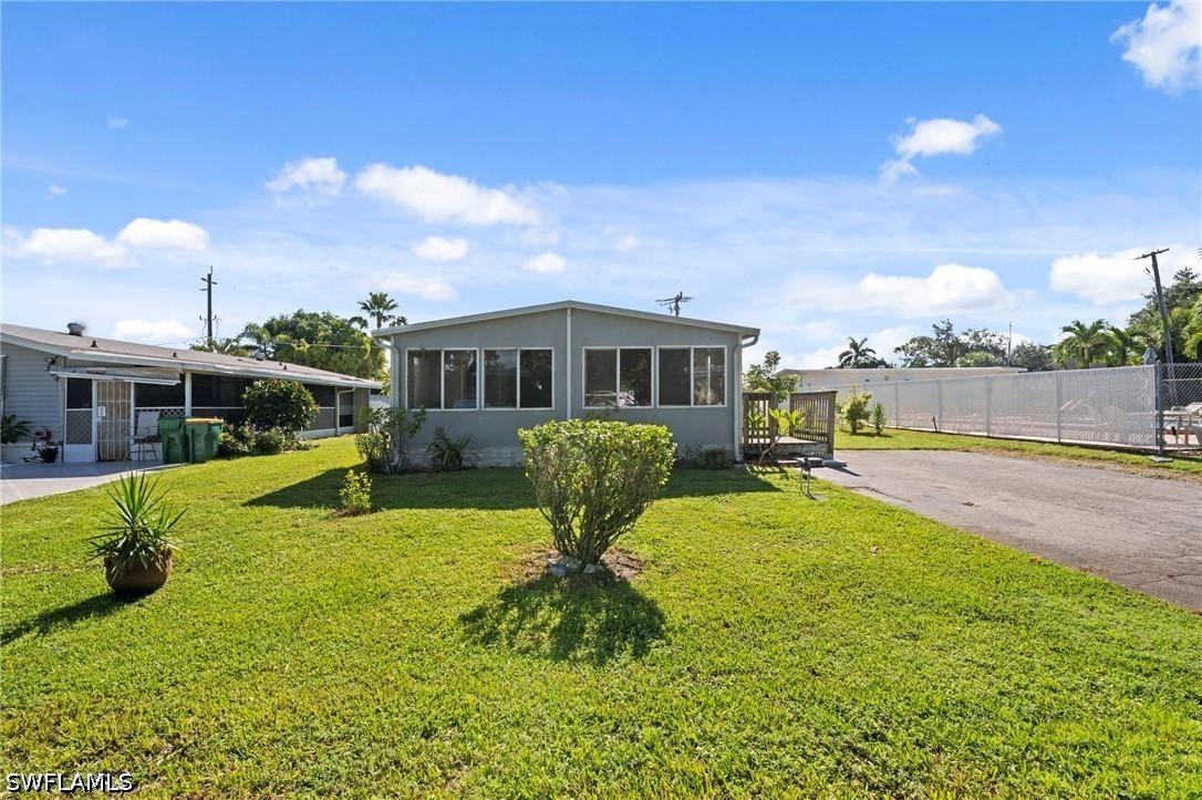308 Cape Sable Dr., Naples, FL 34104