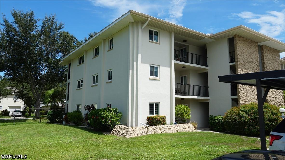 2100 Barkeley Ln. #1, Fort Myers, FL 33907