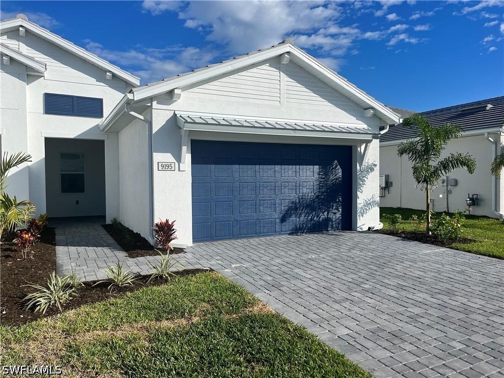 9195 Cayman Dr., Naples, FL 34114