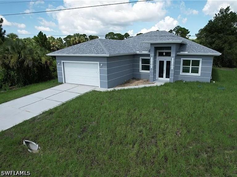 520 Herrin Ave., Lehigh Acres, FL 33974