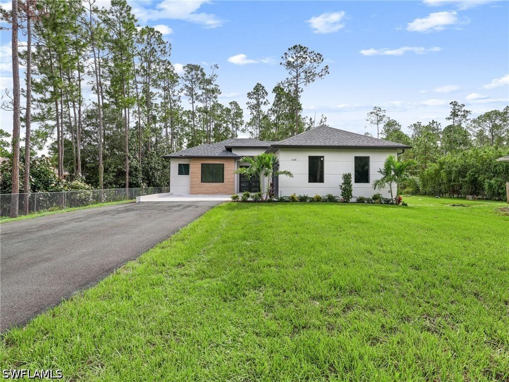 628 20th St., Naples, FL 34117
