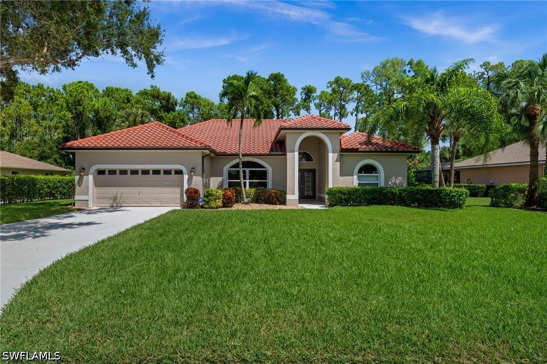 2127 Imperial Cir., Naples, FL