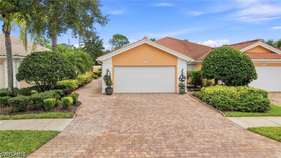 7677 Rozzini Ln., Naples, FL 34114