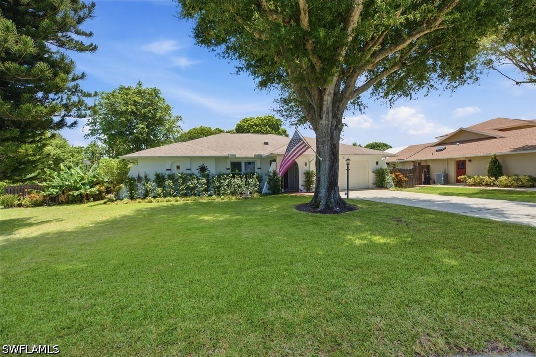 221 Channing Ct., Naples, FL 34110