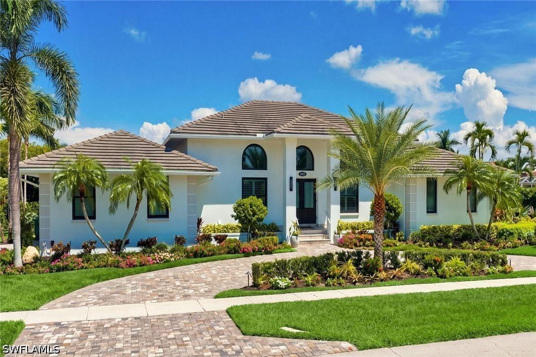 1276 Treasure Ct., Marco Island, FL 34145