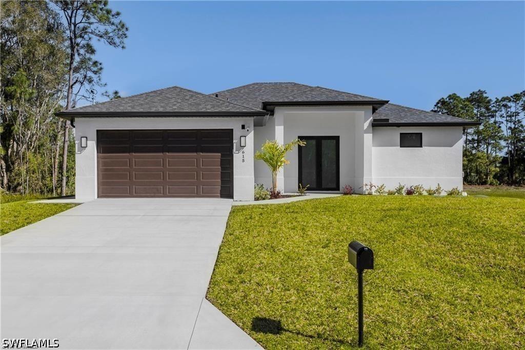 821 Newell St., Lehigh Acres, FL 33974