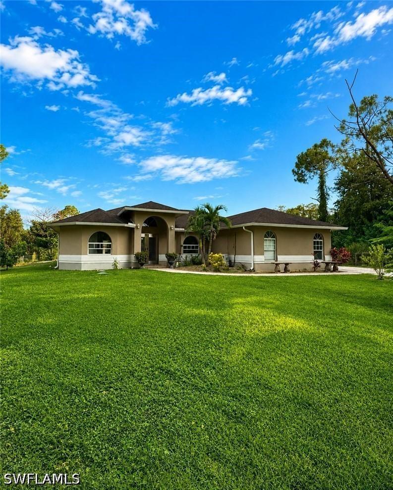 3210 22nd Ave., Naples, FL 34120