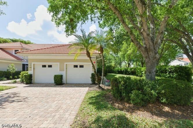 5300 Andover Dr. #202, Naples, FL 34110