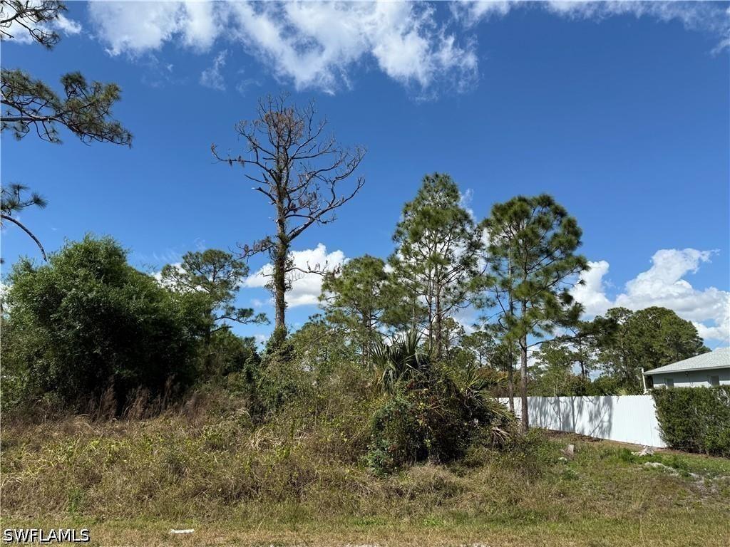 1009 Acacia Ave., Lehigh Acres, FL 33972