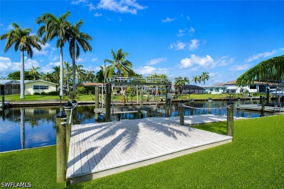 5258 Skylark Ct., Cape Coral, FL 33904