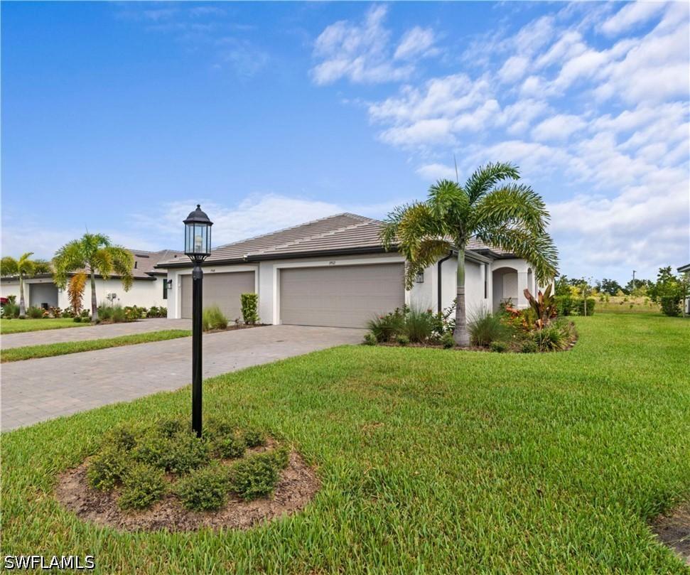 19512 Hinkley Dr., Estero, FL 33928