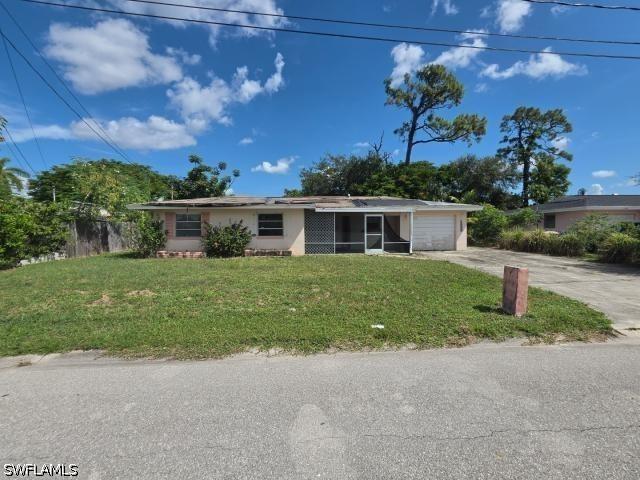 1637 Merrimack Ct., Fort Myers, FL 33907