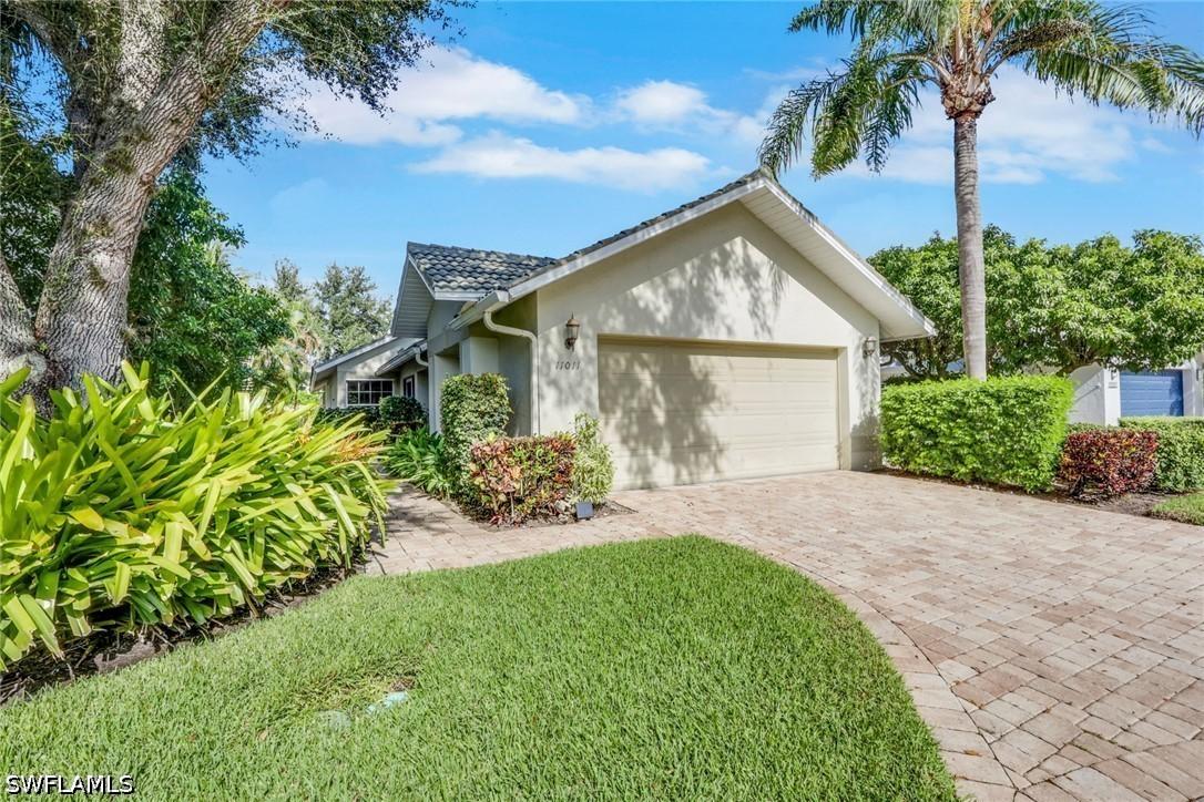 11011 Linnet Ln., Naples, FL 34119