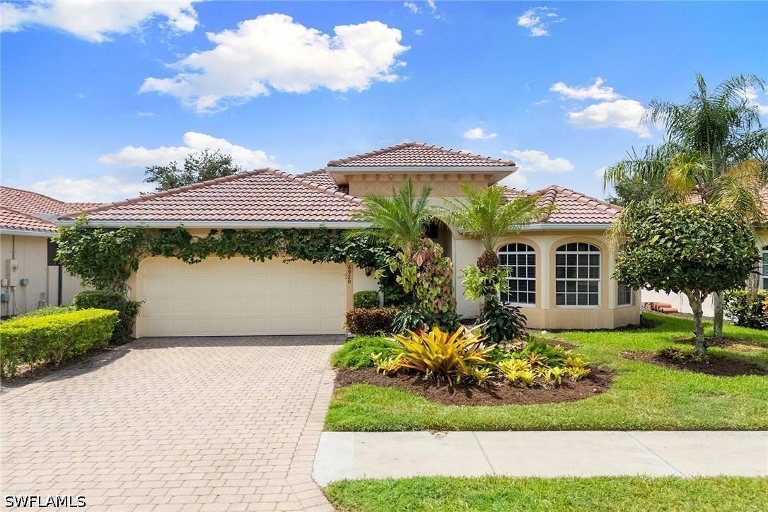 6920 Bent Grass Dr., Naples, FL 34113