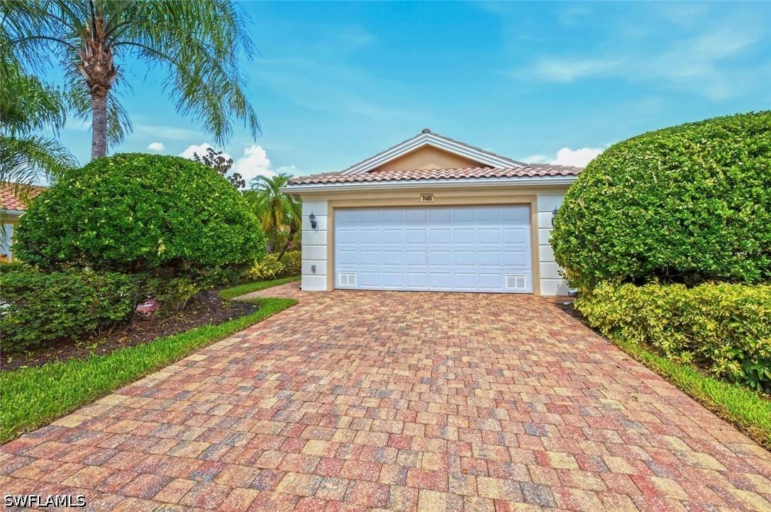 7405 Emilia Ln., Naples, FL 34114