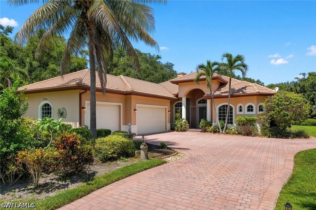 5771 Dogwood Way, Naples, FL 34116