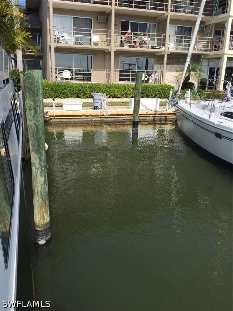900 Broad Ave., Naples, FL 34102