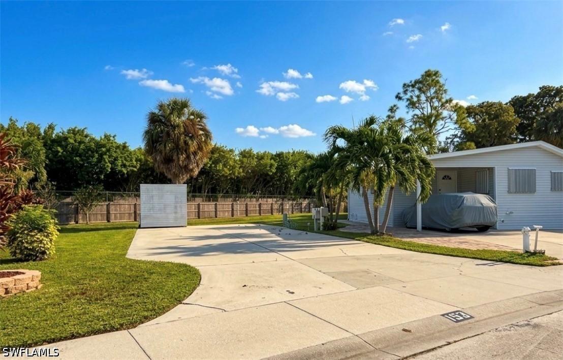 153 Cheetah Dr., Naples, FL 34114