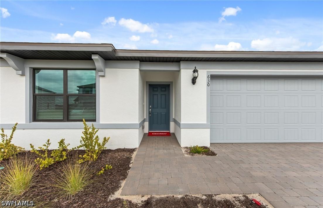 624 Oasis Lake Pl., Lehigh Acres, FL 33936
