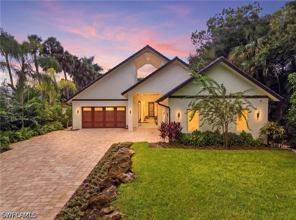 2751 68th St., Naples, FL 34105