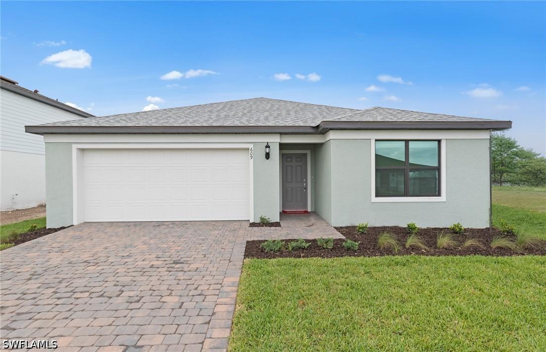 612 Oasis Lake Pl., Lehigh Acres, FL 33936