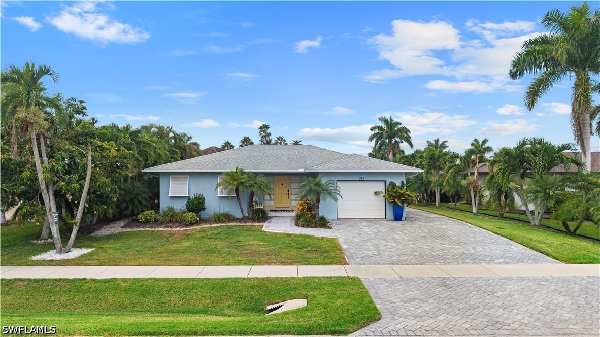 212 Angler Ct., Marco Island, FL 34145
