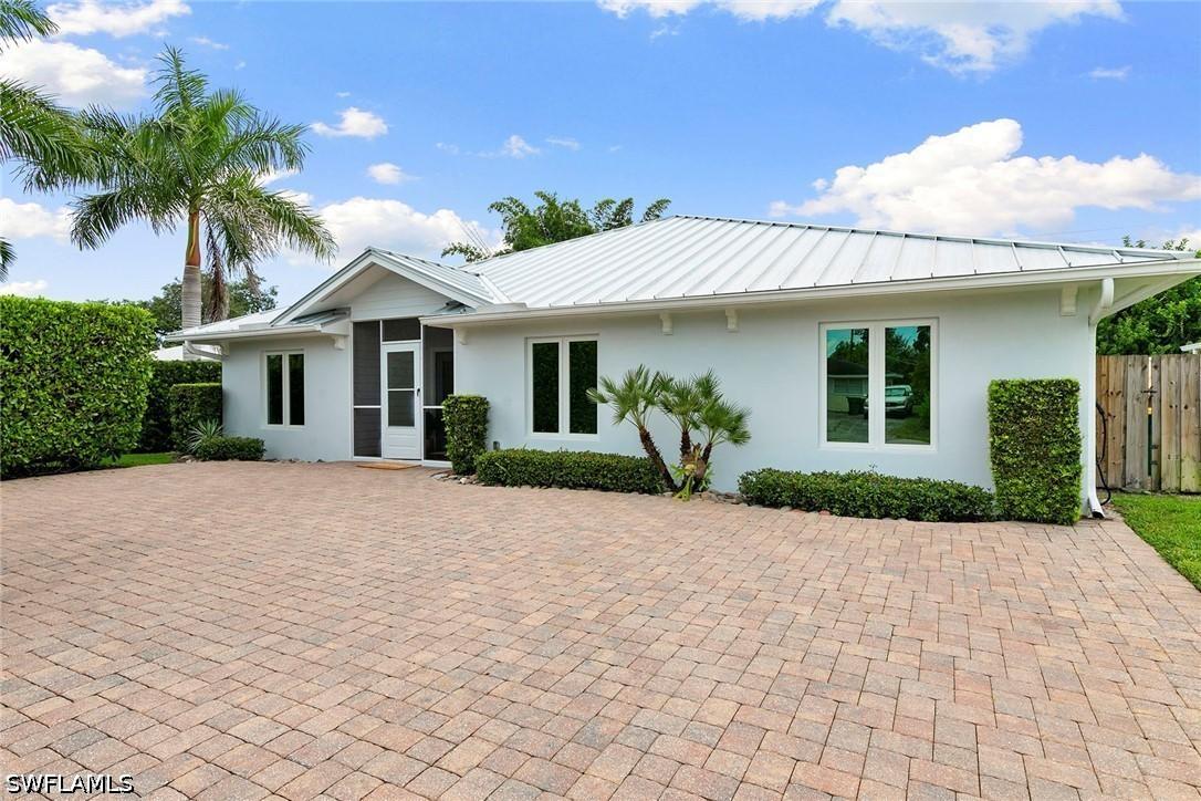 1128 Hilltop Dr., Naples, FL 34103
