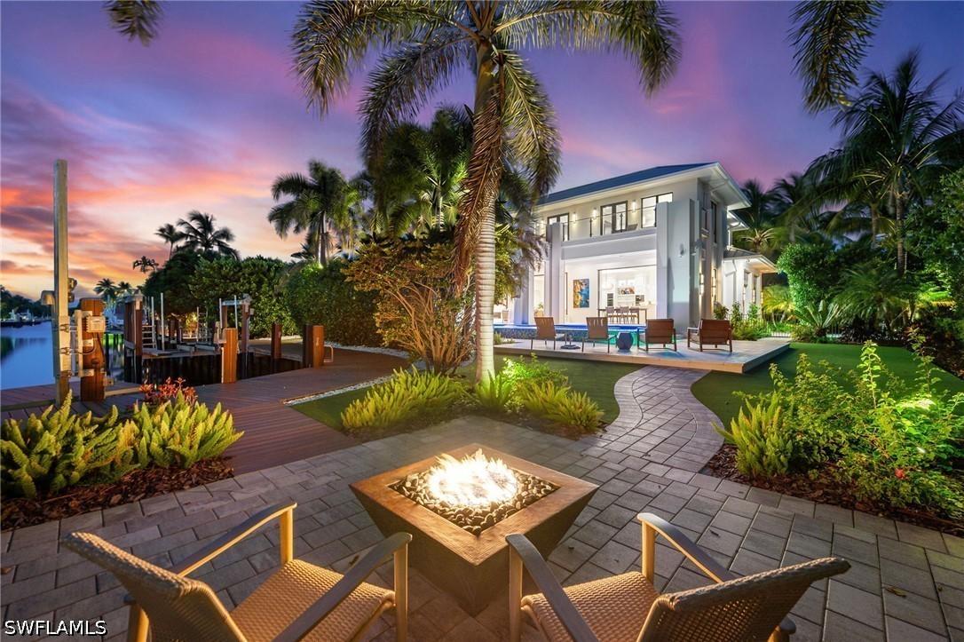 1779 4th St., Naples, FL 34102