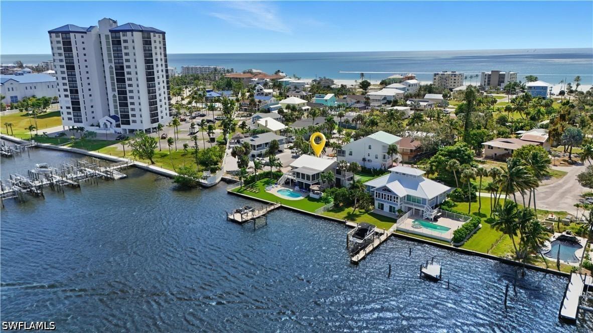 205 Bayview Ave., Fort Myers Beach, FL 33931