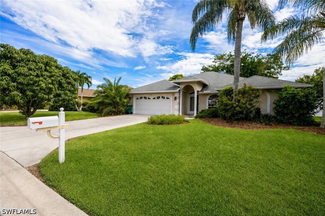 3651 Kent Dr., Naples, FL 34112