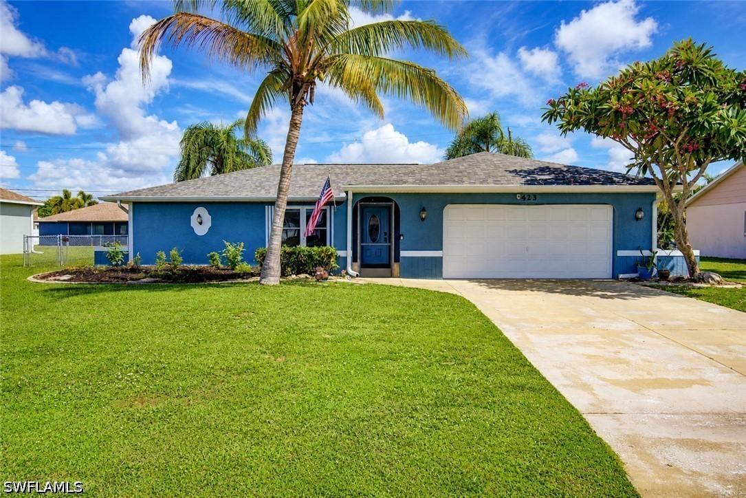 423 SW 39th Ter., Cape Coral, FL 33914