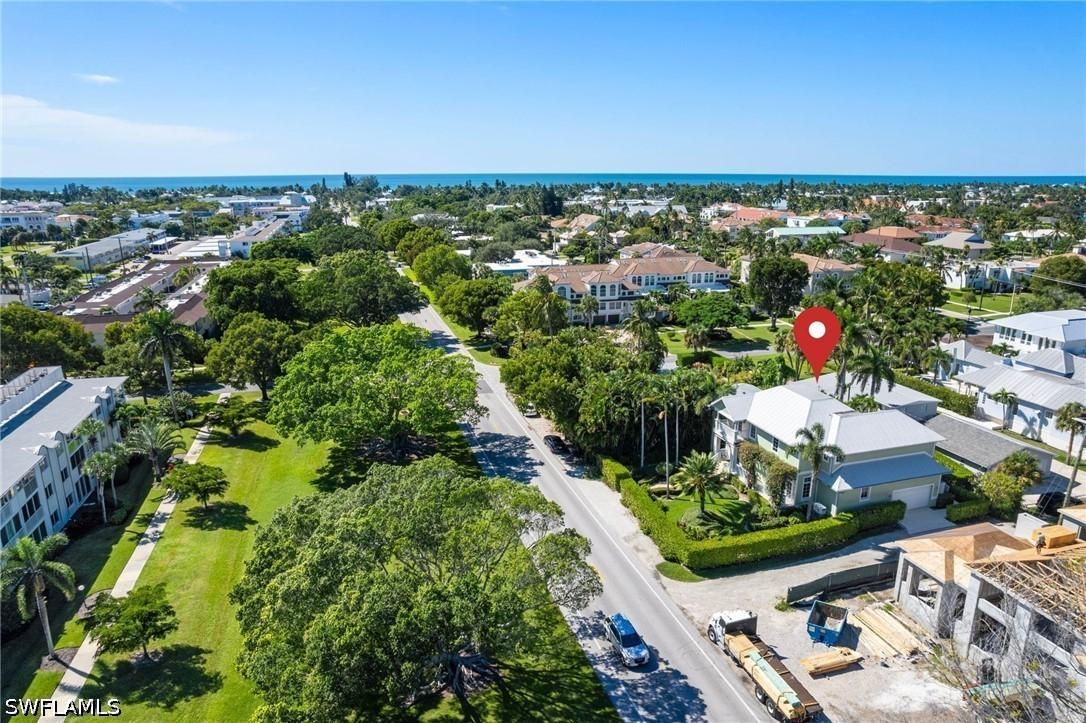 645 Broad Ave., Naples, FL 34102