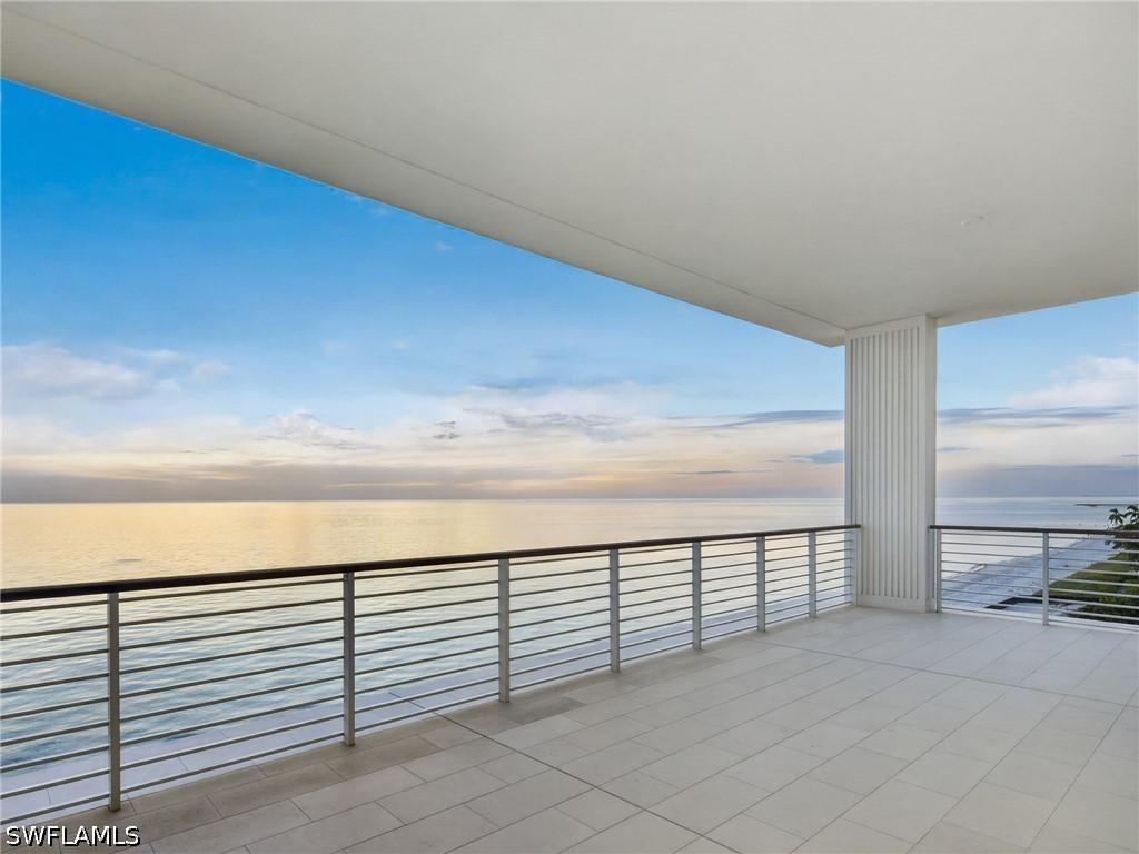 901 Gulf Shore Blvd. #C-502, Naples, FL 34102