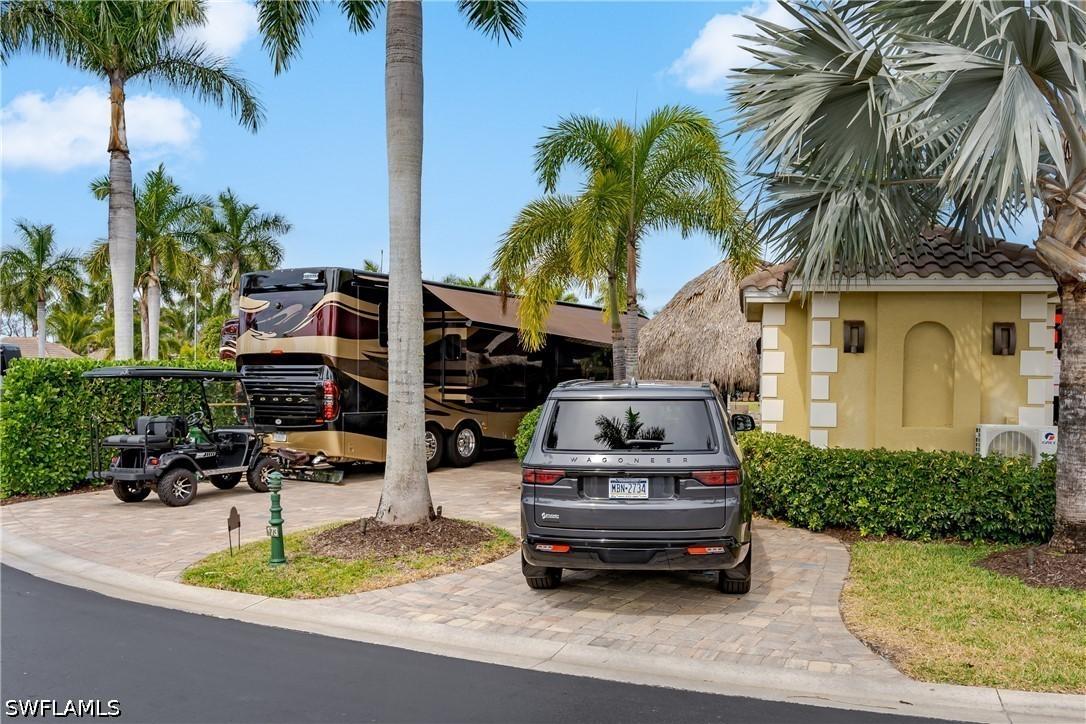 13440 Snook Cir., Naples, FL 34114