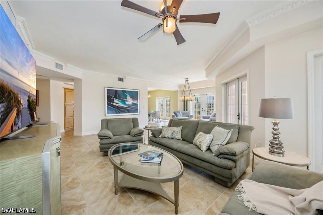451 Bayfront Pl. #5207, Naples, FL 34102
