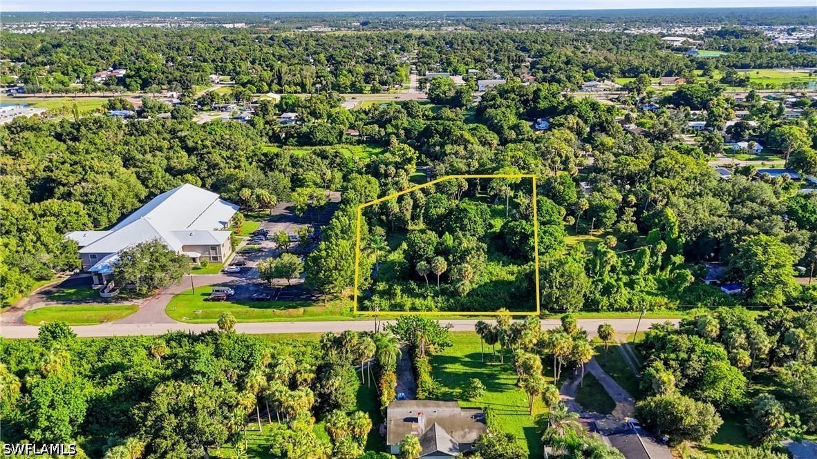 320 W Mariana Ave., North Fort Myers, FL 33903