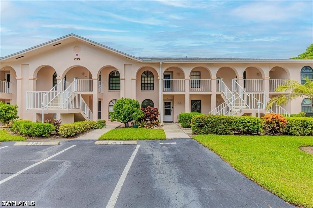 705 Augusta Blvd. #4, Naples, FL 34113