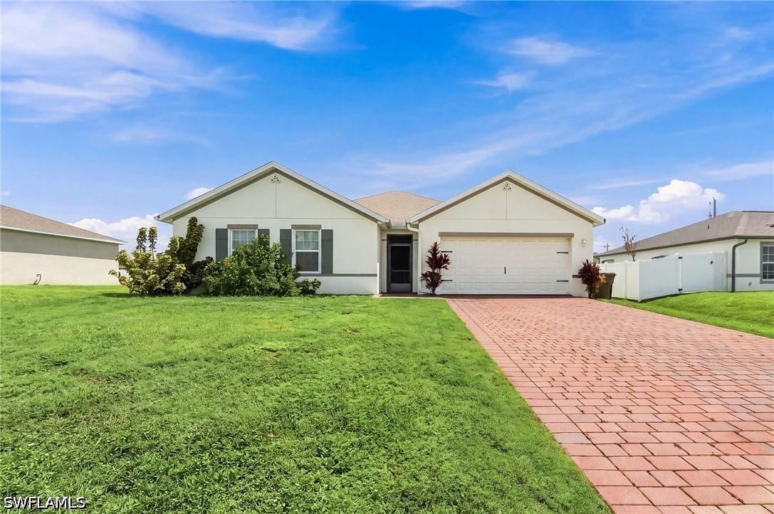 1813 NE 7th Pl., Cape Coral, FL 33909