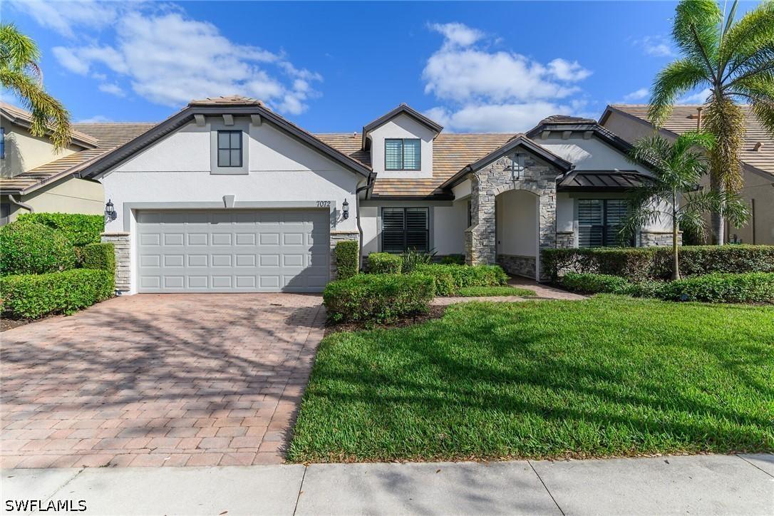 7072 Live Oak Dr., Naples, FL 34114