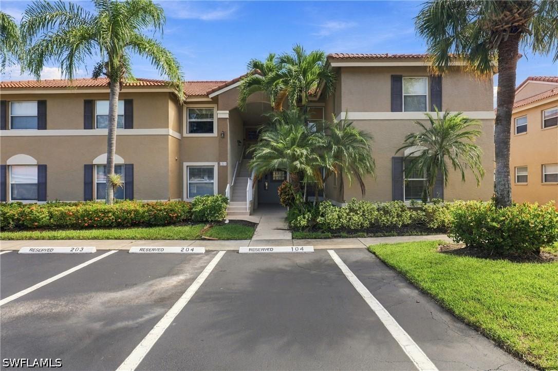 6560 Huntington Lakes Cir. #104, Naples, FL 34119