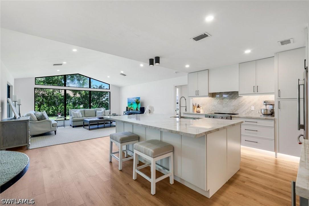 9973 Boca Ave., Naples, FL 34109