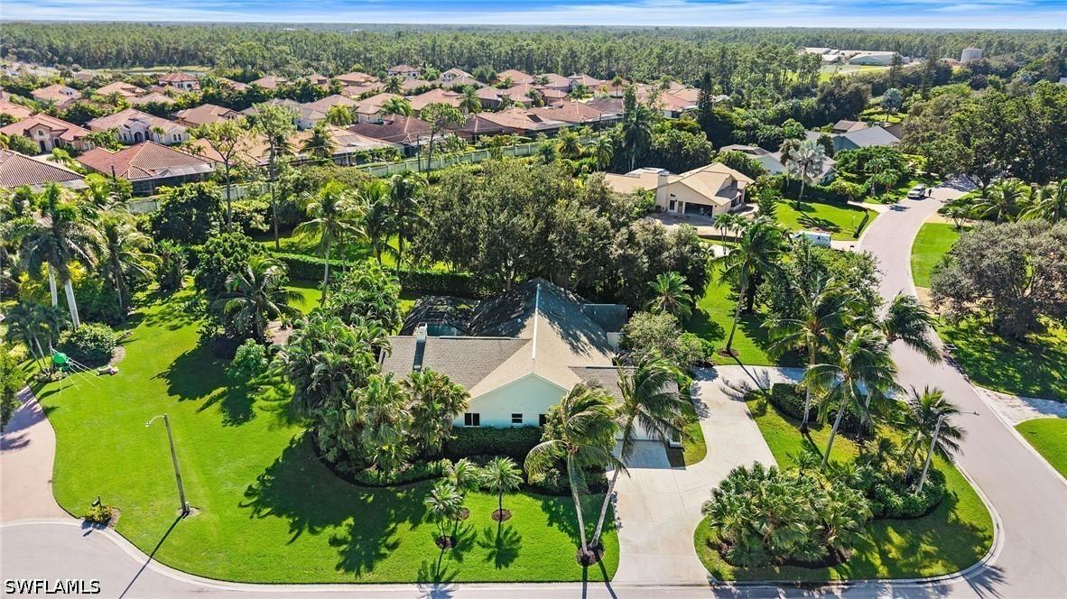 1929 Empress Ct., Naples, FL 34110