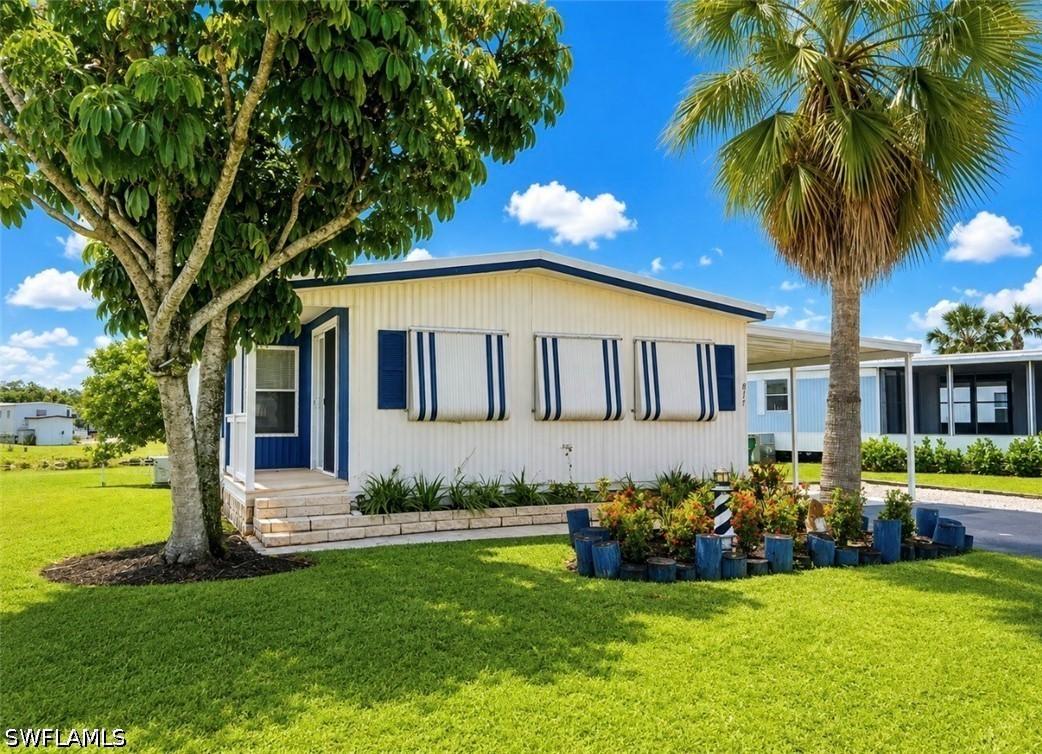 817 Cape Haze Ln., Naples, FL 34104