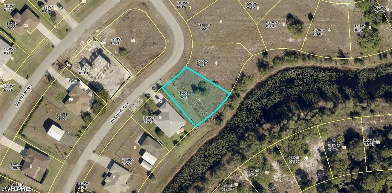 547 Bourse Cir., Lehigh Acres, FL 33974