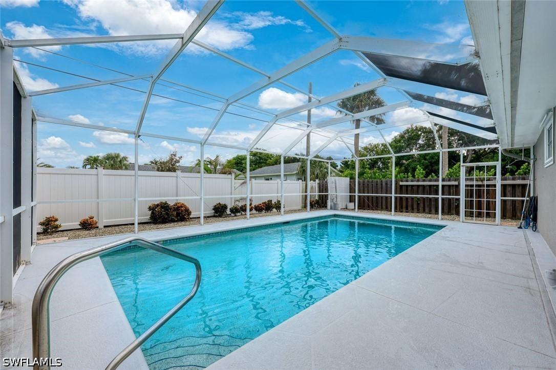 601 97th Ave., Naples, FL 34108