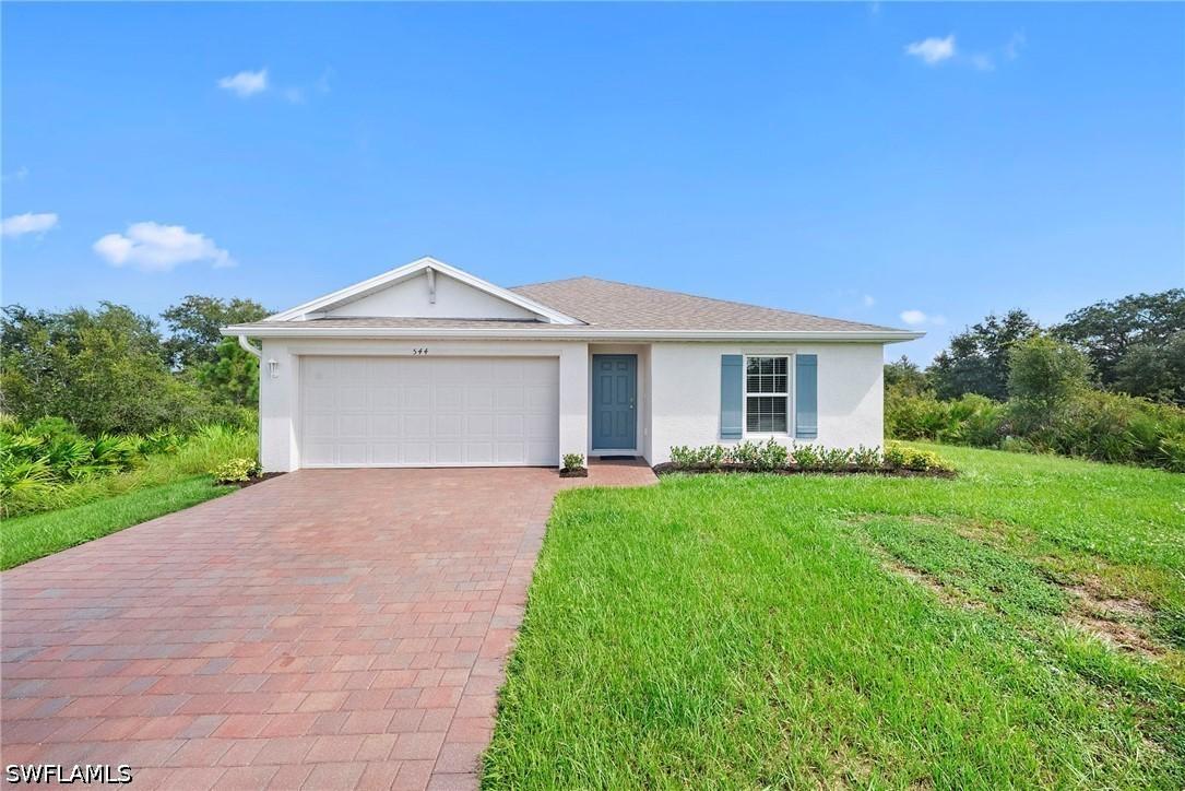 544 Woodview Dr., Lehigh Acres, FL 33972