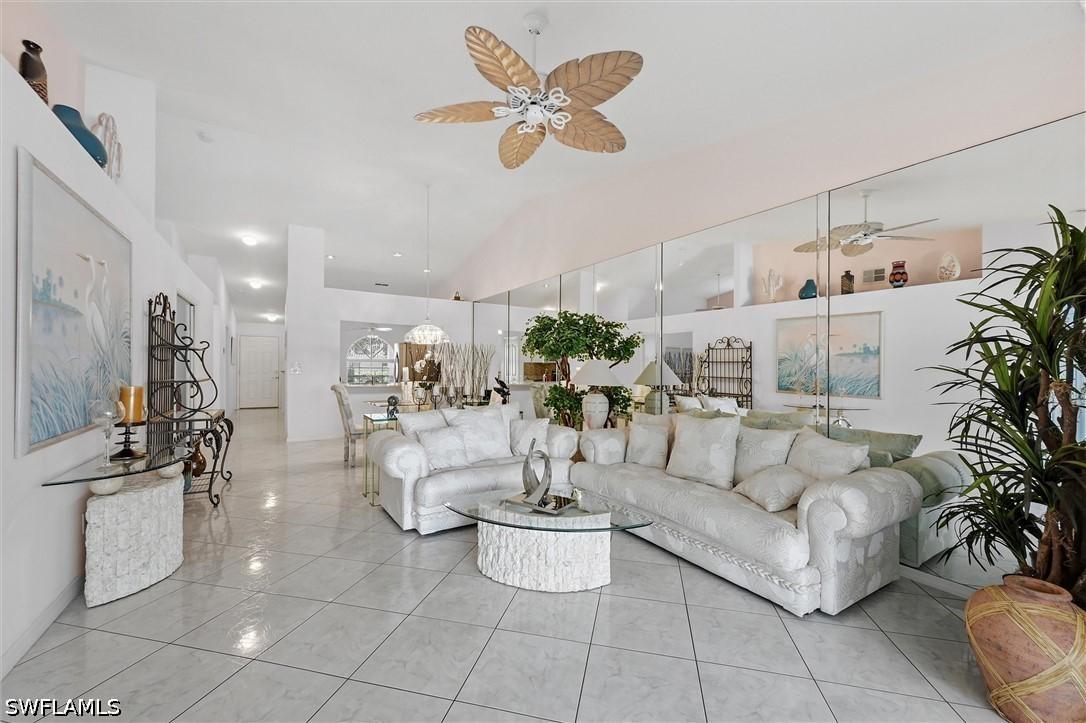 8681 Mustang Dr., Naples, FL 34113