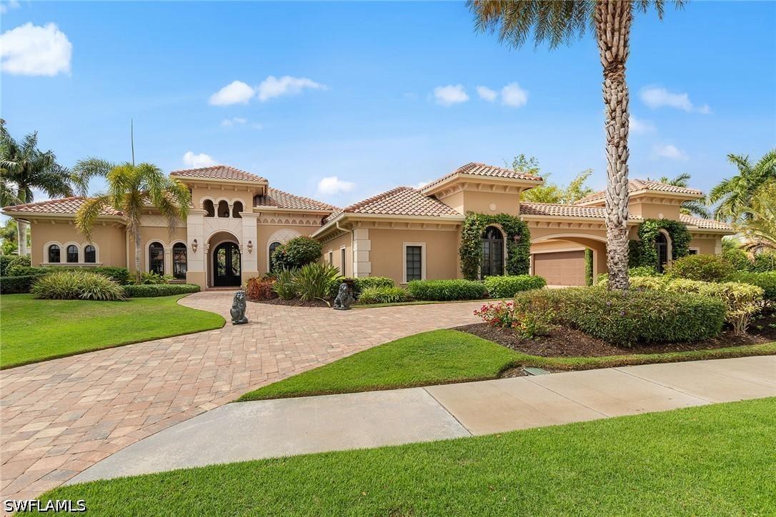 6081 Tamworth Ct., Naples, FL 34119